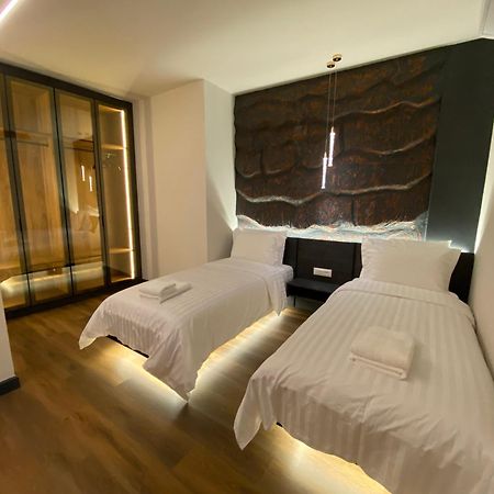 Tirana Central Rooms Blloku Екстер'єр фото