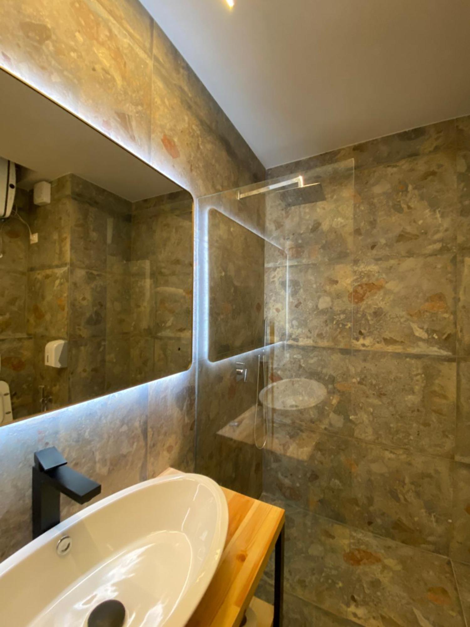 Tirana Central Rooms Blloku Екстер'єр фото