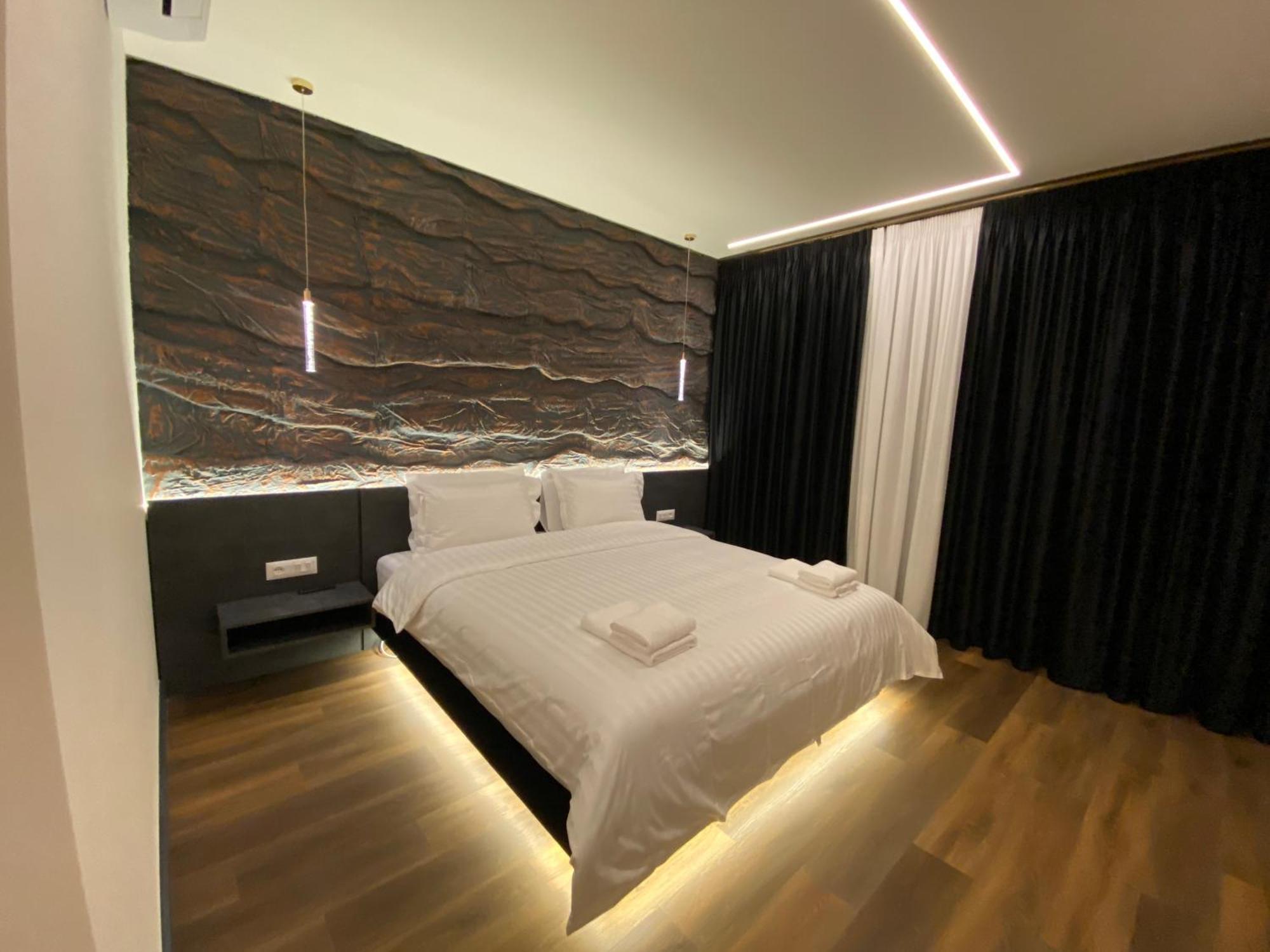 Tirana Central Rooms Blloku Екстер'єр фото